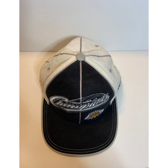 Los Angeles Lakers NBA 2002 Champions Official Reebok Fitted Cap Hat - Size 9 - Picture 5 of 12